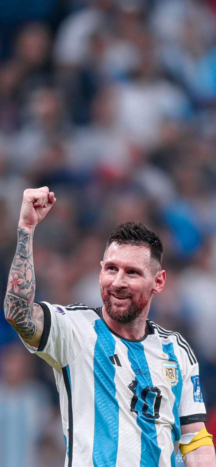 帕福斯1-0黄潜斩获队史欧冠首胜，卢卡森制胜，盖伊失单刀（帕福斯1-0击败黄潜夺队史欧冠首胜，卢卡森献制胜球，盖伊单刀不中）